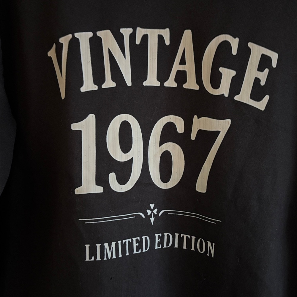 New Black 1967 Vintage Limited Edition Sweatshirt Size L